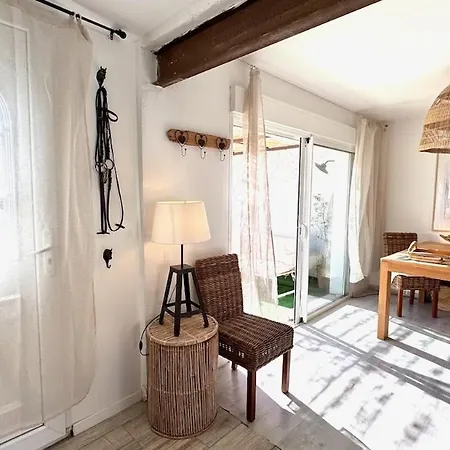 Maison Avec Terrasse Proche Piste Cyclable Et Remparts Vakantiehuis Aigues-Mortes