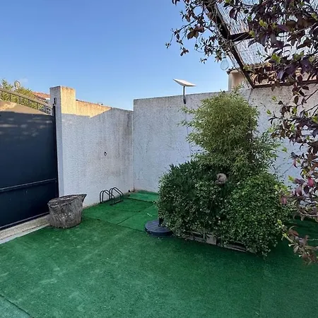 Maison Avec Terrasse Proche Piste Cyclable Et Remparts Aigues-Mortes